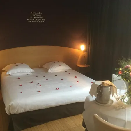 Le Castel 3* Fosses-La-Ville