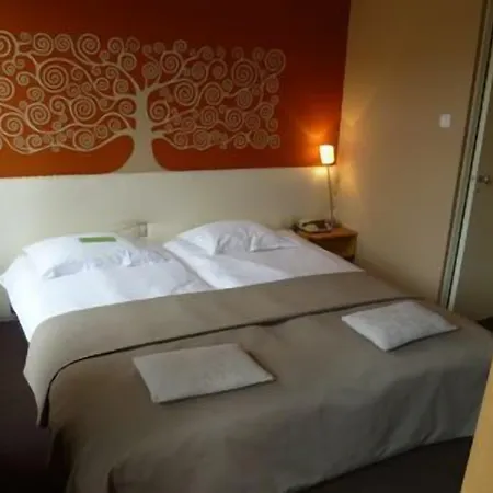Le Castel 3* Fosses-La-Ville