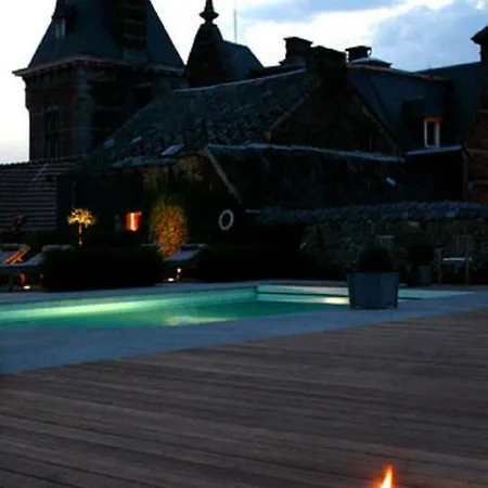 Le Castel Hotel