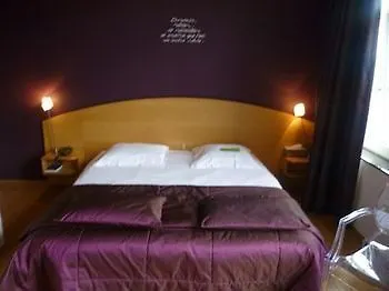 Le Castel Hotel 3*