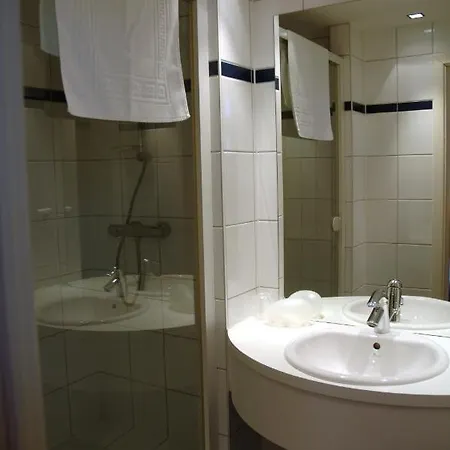 Le Castel Hotel Fosses-La-Ville