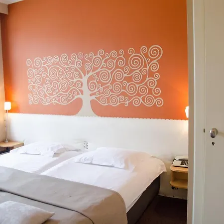 Hotel Le Castel Fosses-La-Ville